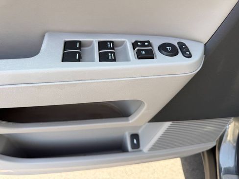 Used 2011 Honda Pilot EX-L image 18
