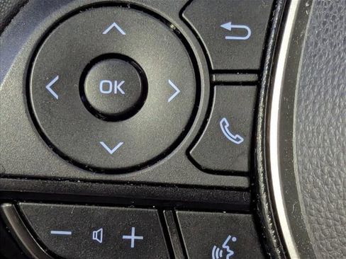 Certified 2024 Toyota Corolla SE image 10