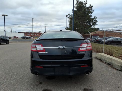 Certified 2018 Ford Taurus SEL w/ Equipment Group 201A image 7