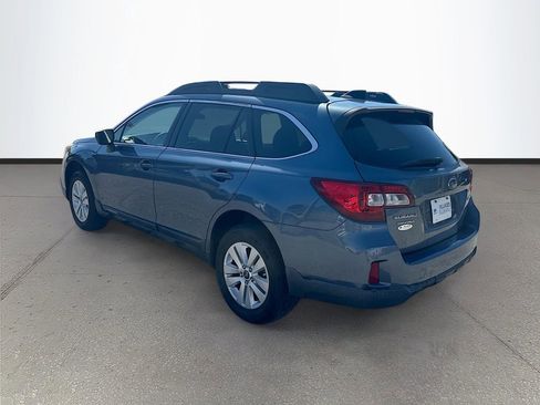 Used 2016 Subaru Outback 2.5i Premium AWD/4WD image 5