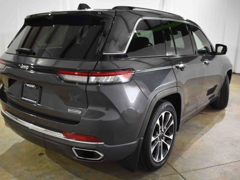 Used 2023 Jeep Grand Cherokee Overland w/ Adv Protech Group III image 9