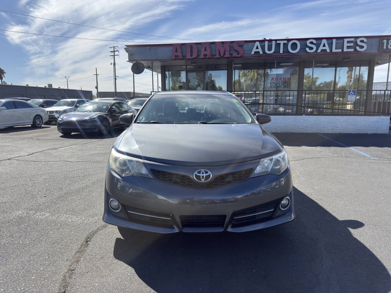 Used 2012 Toyota Camry SE FWD image 8