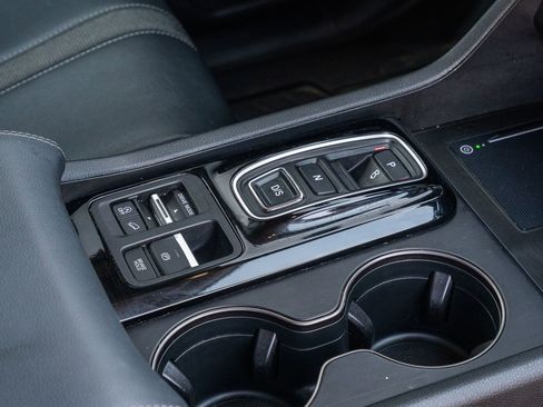 Used 2024 Honda Pilot EX-L image 13