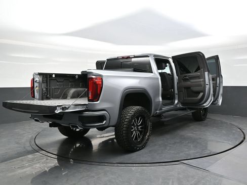 Used 2025 GMC Sierra 1500 AT4 w/ AT4 Premium Package AWD/4WD image 40
