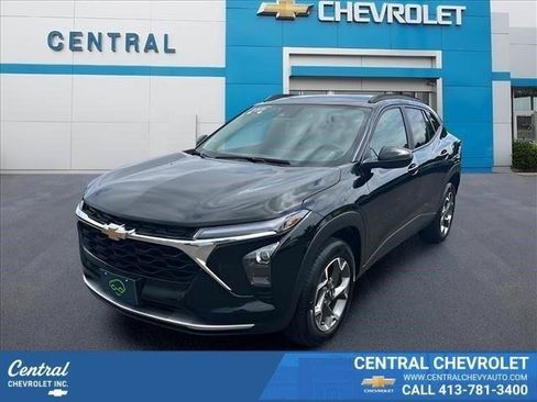 Certified 2025 Chevrolet Trax LT w/ LT Convenience Package FWD image 1