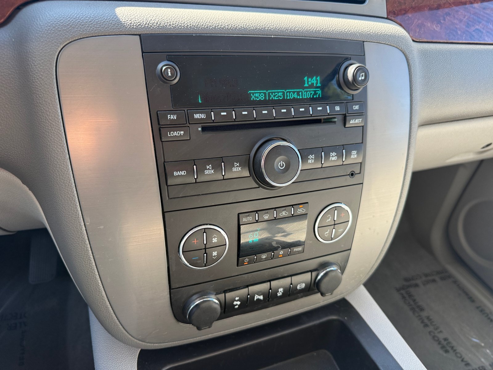 Used 2014 GMC Sierra 2500 SLT w/ SLT Convenience Package AWD/4WD image 12