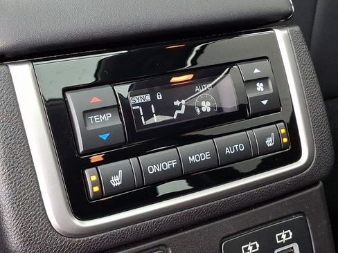 Used 2023 Subaru Ascent Limited w/ Technology Package AWD/4WD image 12