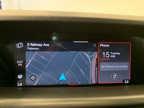 Used 2023 Alfa Romeo Stelvio Veloce AWD/4WD image 17