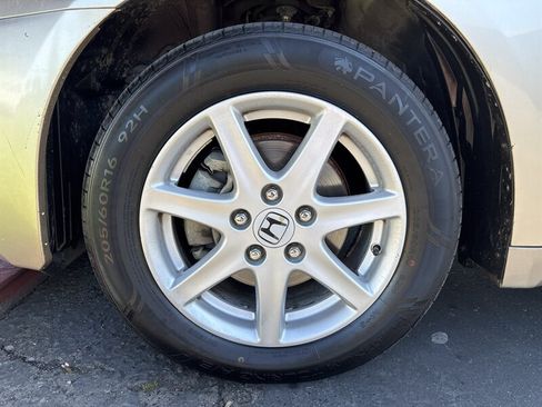 Used 2004 Honda Accord EX image 21