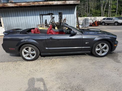Used 2007 Ford Mustang GT Premium RWD image 4
