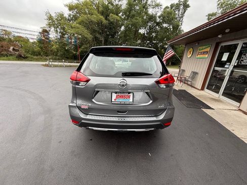 Used 2017 Nissan Rogue S image 7