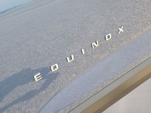 Used 2026 Chevrolet Equinox LT AWD/4WD image 11