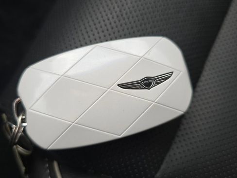 New 2026 Genesis GV70 2.5T Advanced image 17