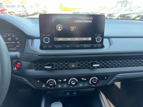 Used 2025 Honda Accord SE image 24