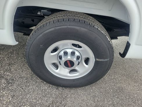 New 2025 GMC Savana 2500 Work Van w/ Driver Convenience Package image 12