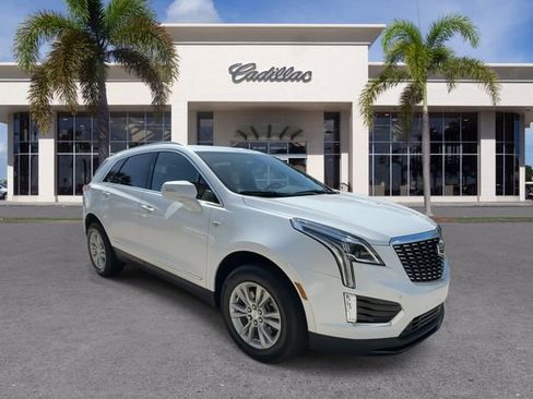 Certified 2023 Cadillac XT5 Luxury w/ LPO, Floor Liner Package FWD image 2