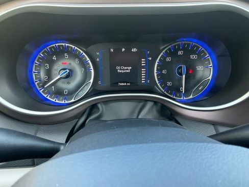 Used 2023 Chrysler Voyager LX FWD image 21