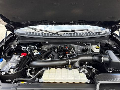 Used 2025 Ford Expedition Platinum AWD/4WD image 34