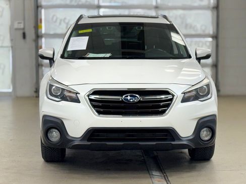 Used 2019 Subaru Outback 3.6R Touring w/ Popular Package #3A AWD/4WD image 2