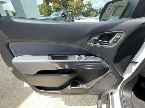 Used 2019 Chevrolet Colorado Z71 AWD/4WD image 20