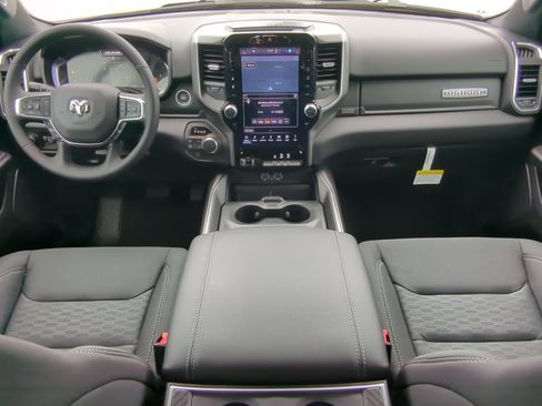 New 2026 RAM 1500 Big Horn AWD/4WD image 14