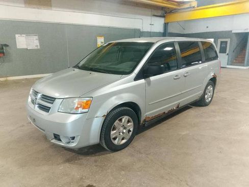 Used 2010 Dodge Grand Caravan SE FWD image 59