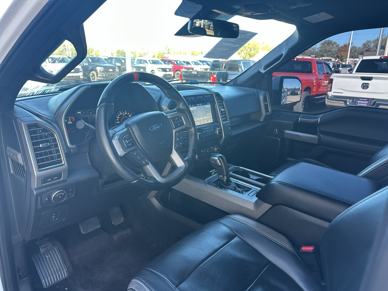 Used 2017 Ford F150 Raptor w/ Equipment Group 802A Luxury AWD/4WD image 2