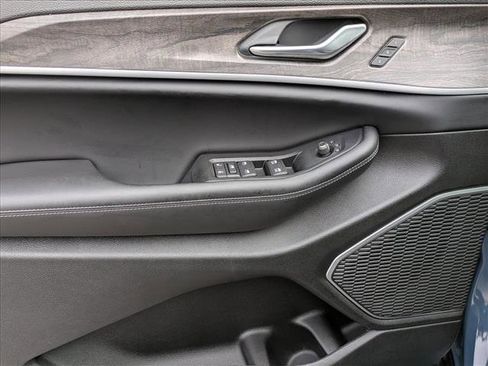 New 2026 Jeep Grand Cherokee Limited image 17