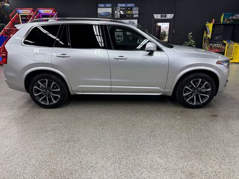 Used 2016 Volvo XC90 T6 Momentum w/ Momentum Plus Package image 6