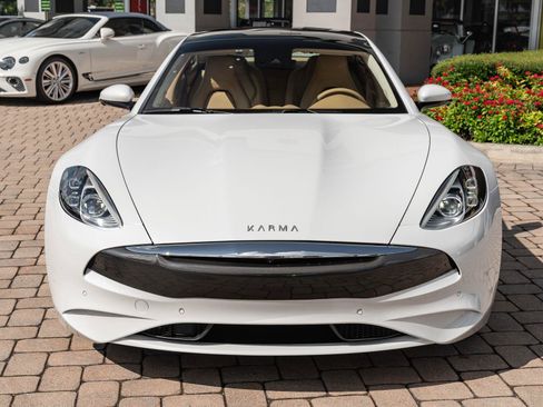 New 2025 Karma Revero Luxury RWD image 27