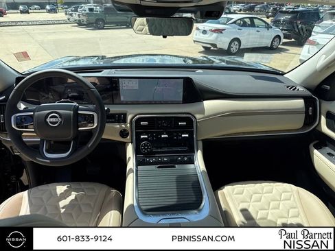 New 2025 Nissan Armada Platinum Reserve image 18