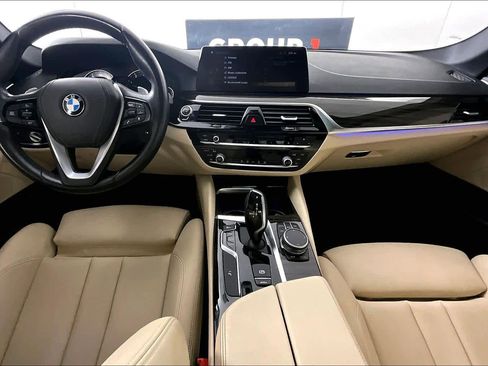 Used 2018 BMW 530i image 13