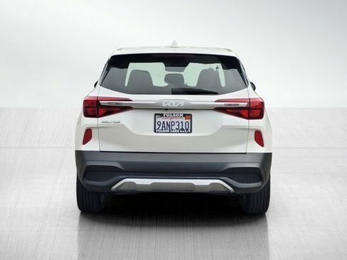 Used 2022 Kia Seltos LX image 5