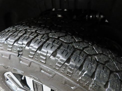 Used 2026 GMC Sierra 2500 Denali Ultimate image 7