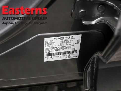 Used 2024 Ford Edge SEL image 35