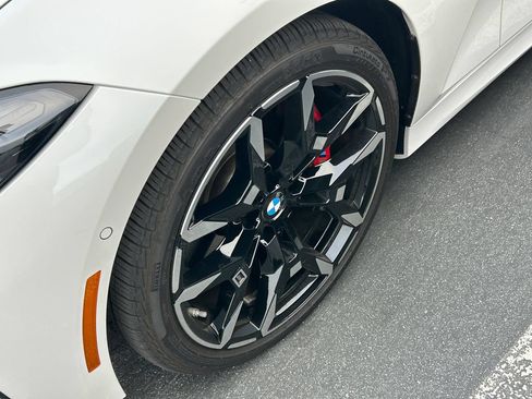 Used 2026 BMW 330i xDrive Sedan w/ M Sport Package AWD/4WD image 3