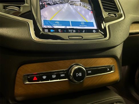 Certified 2024 Volvo XC90 B6 Plus w/ Protection Package Premier image 19
