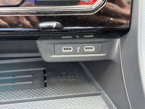 New 2025 Volkswagen Jetta SEL image 24