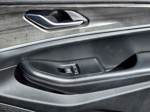 Used 2023 Jeep Grand Cherokee Limited w/ Trailer Tow Prep Group (B) image 16