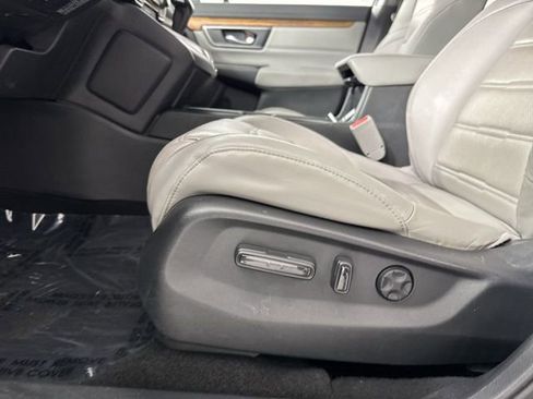 Used 2018 Honda CR-V Touring image 23