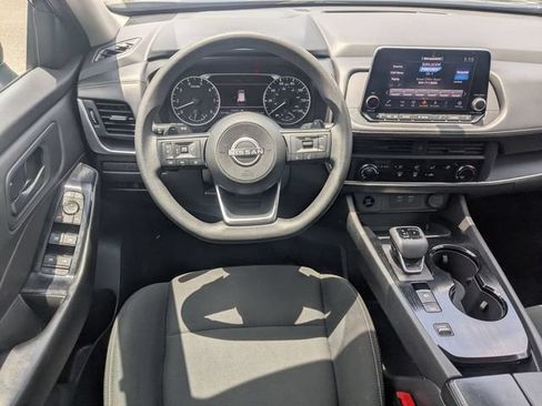 Used 2024 Nissan Rogue S FWD image 27