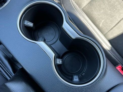 Used 2016 Ford Mustang Shelby GT350 w/ Technology Package image 39