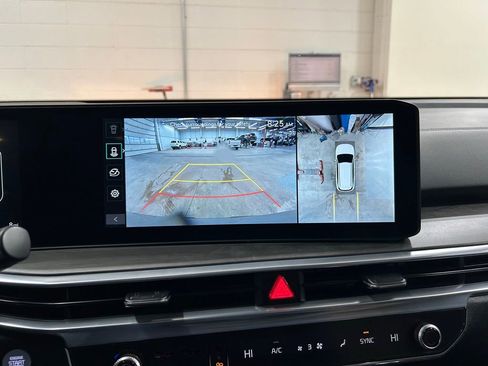 New 2026 Kia Sorento SX Prestige w/ Olive Brown Leather Package image 18