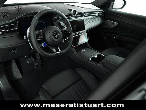New 2025 Maserati Grecale Modena AWD/4WD image 22