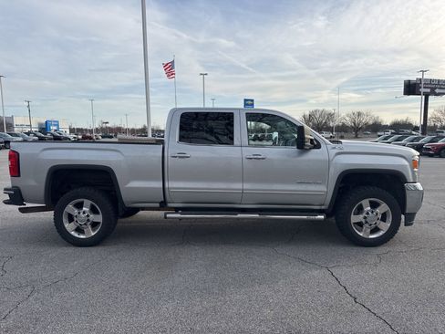 Used 2018 GMC Sierra 2500 SLE w/ HD SLE Preferred Plus Package image 3