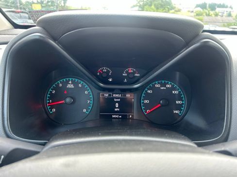 Used 2019 Chevrolet Colorado W/T w/ WT Convenience Package AWD/4WD image 18