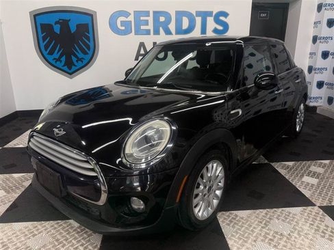 Used 2015 MINI Cooper 4-Door Hardtop FWD image 1
