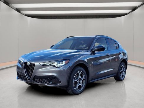 New 2025 Alfa Romeo Stelvio Sprint w/ Convenience Package image 3