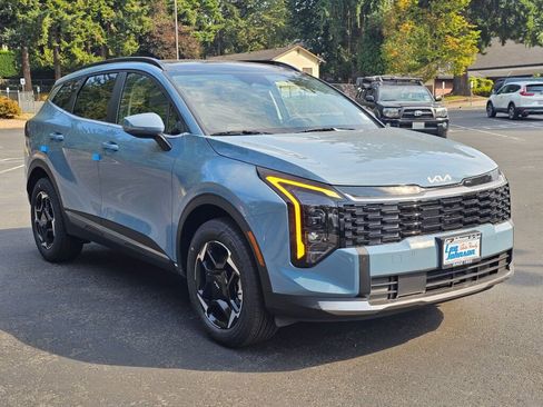 New 2026 Kia Sportage EX w/ EX Panoramic Sunroof Package image 3