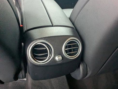 Used 2022 Mercedes-Benz GLC 300 image 17